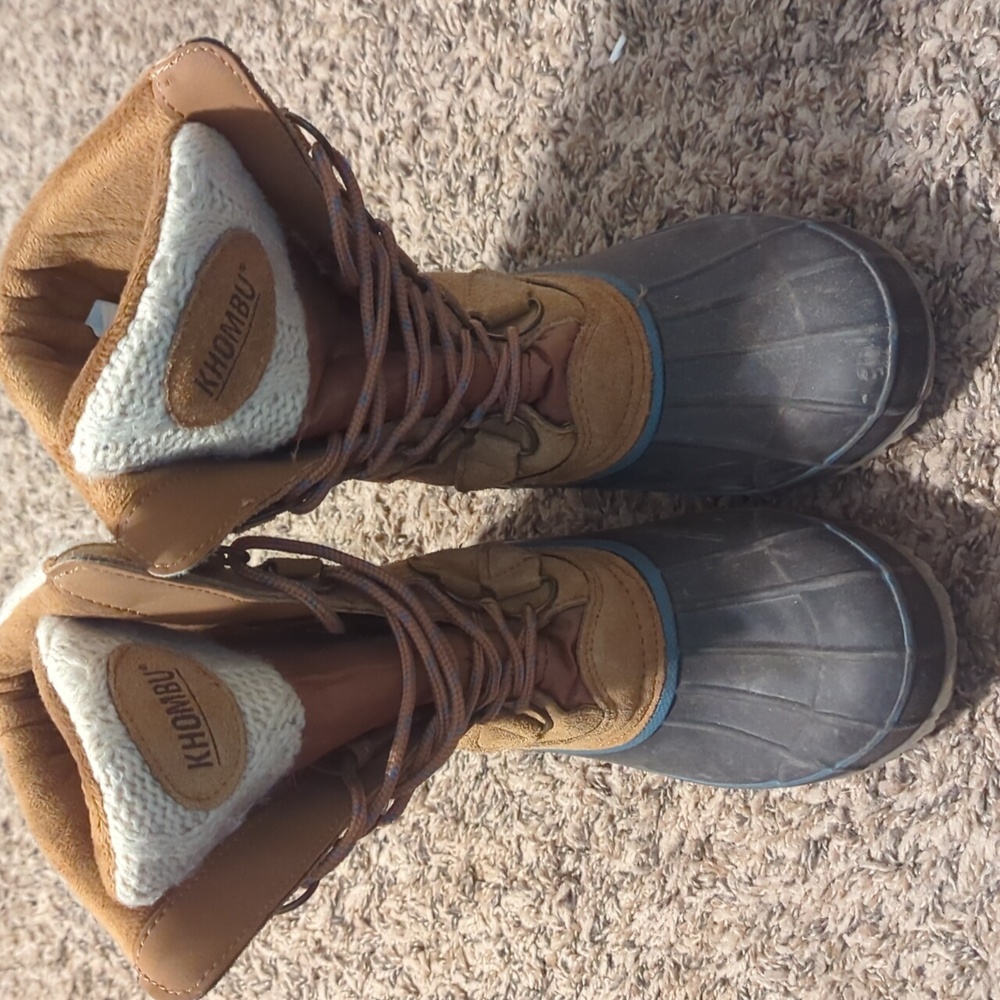 Khombu Tan and Black Snow/Rain Boots